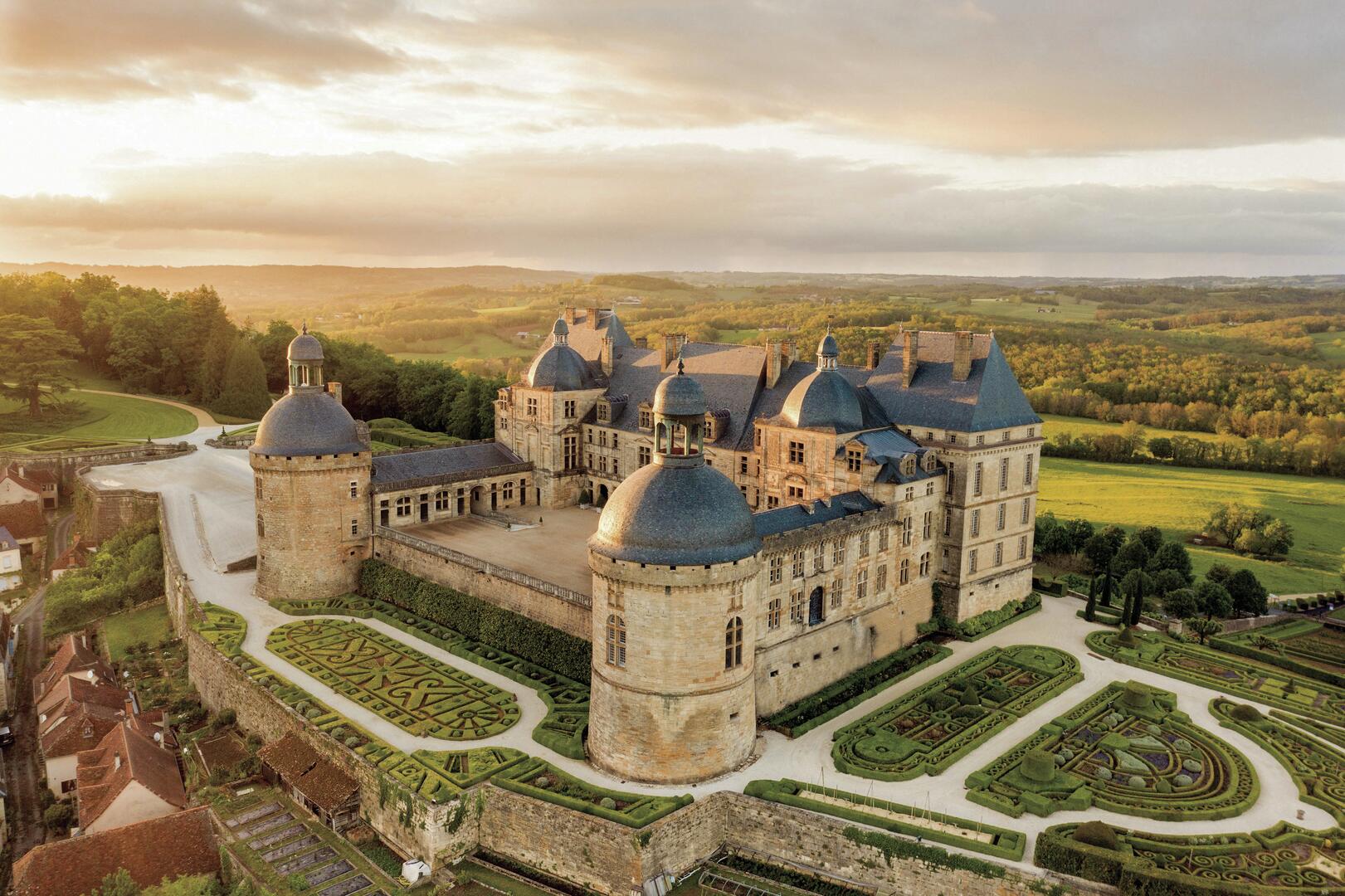 Château de Hautefort vu d’en haut