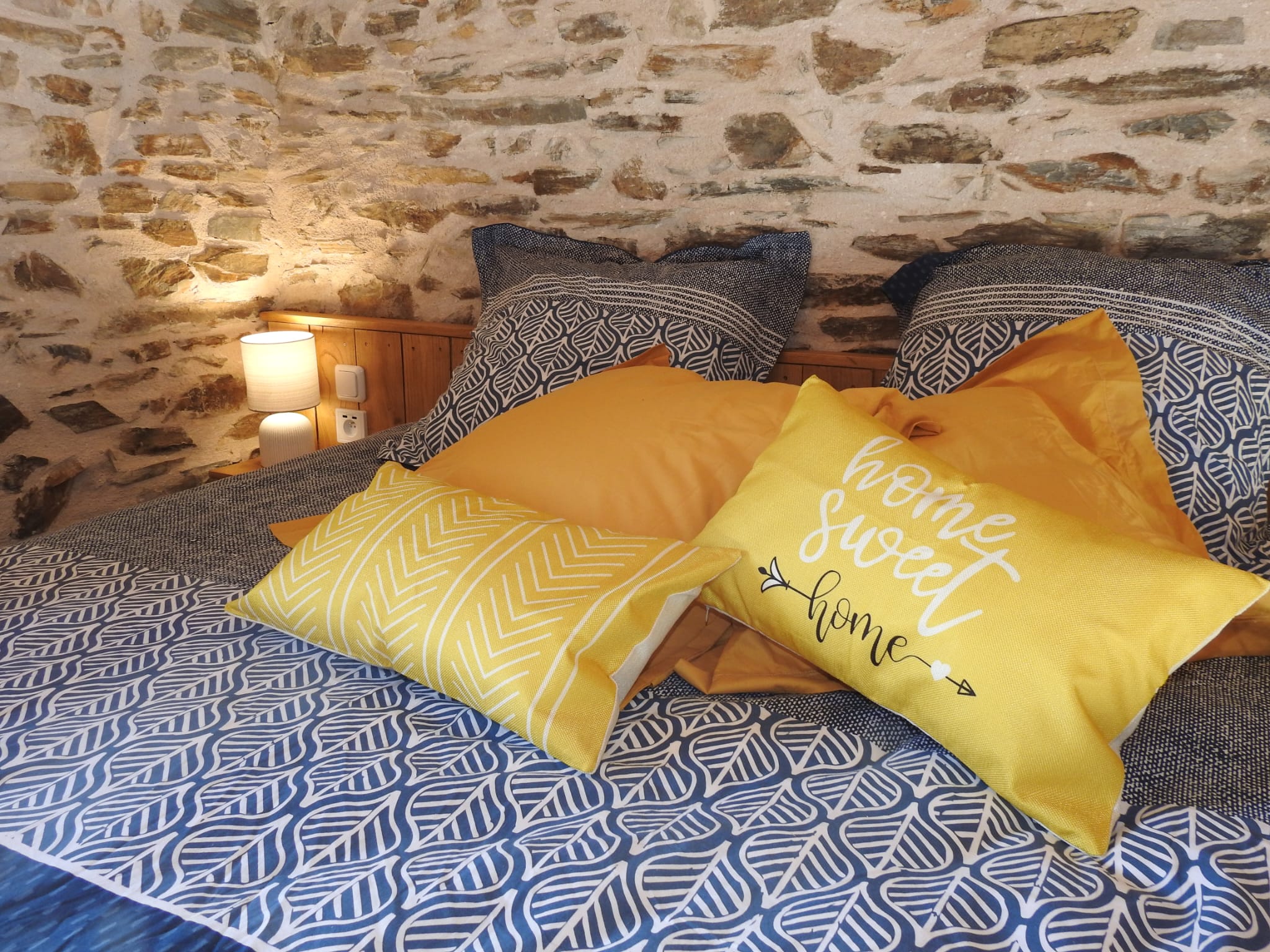 Chambre Plume avec fenêtre, climatisation et espace détente