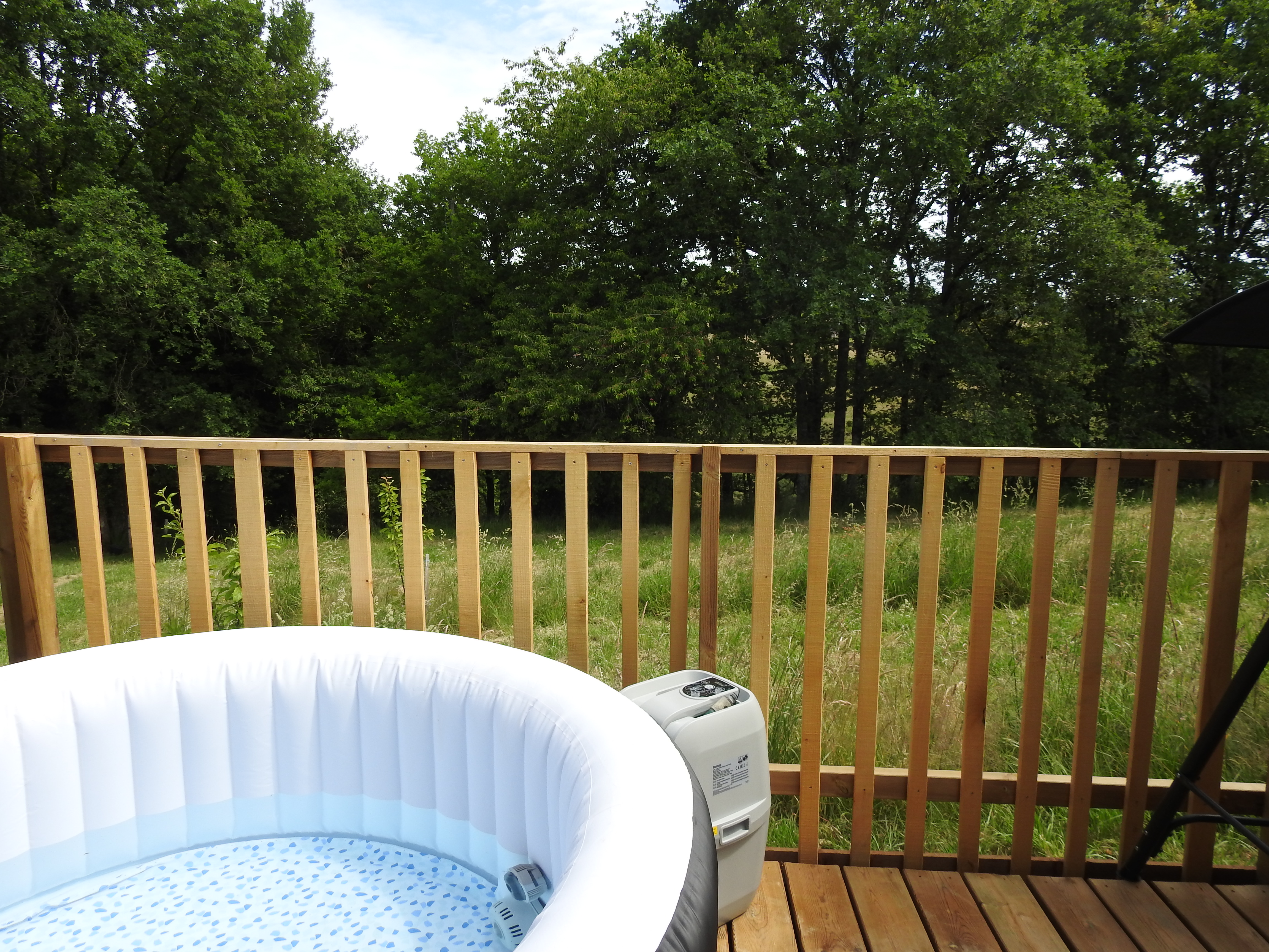 Tente glamping avec jacuzzi privatif aux Secrets de la Nature — photo 3