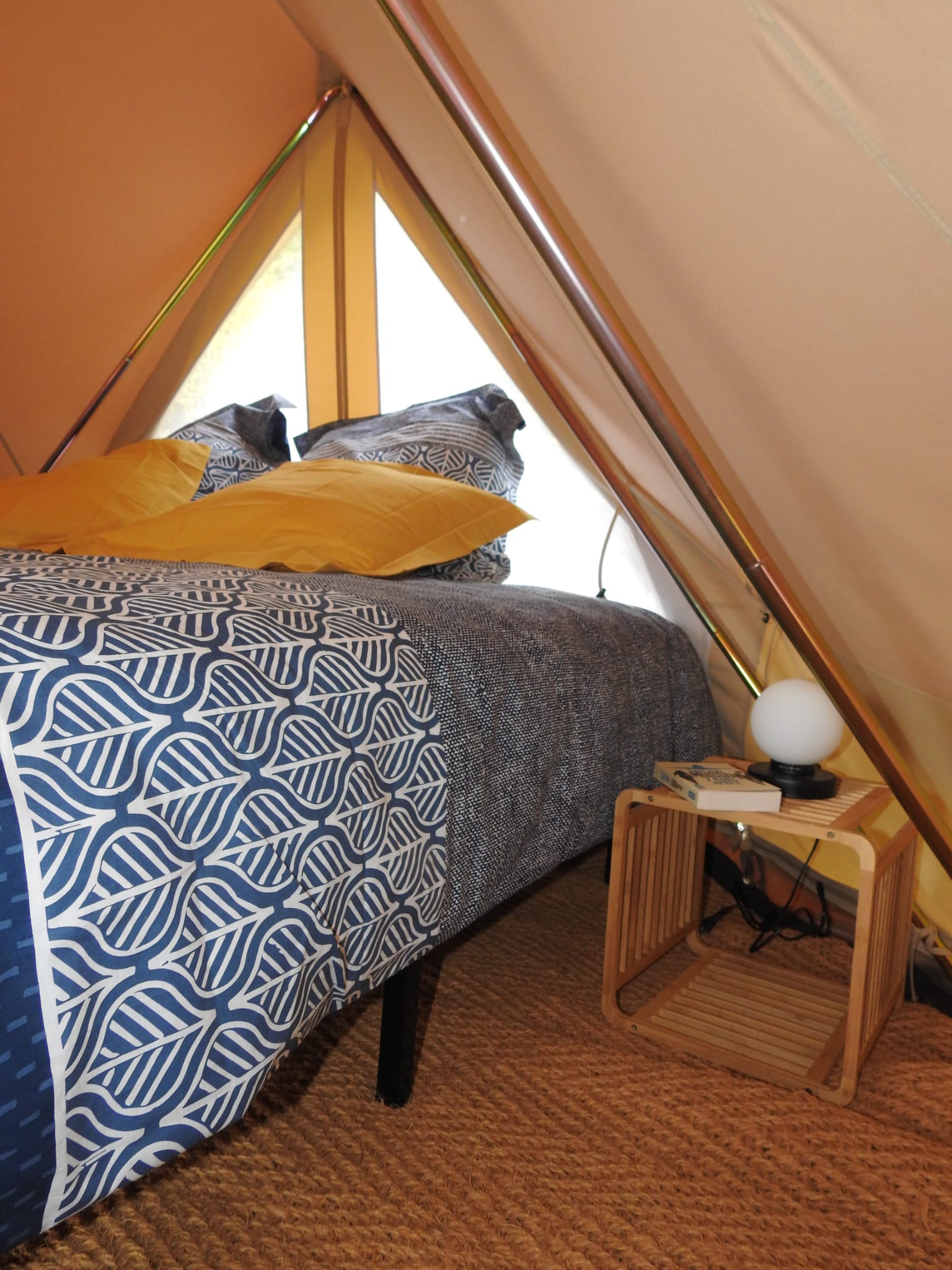 Tente glamping avec jacuzzi privatif aux Secrets de la Nature — photo 10